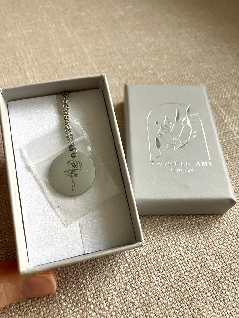 NWT September Birth Flower Necklace